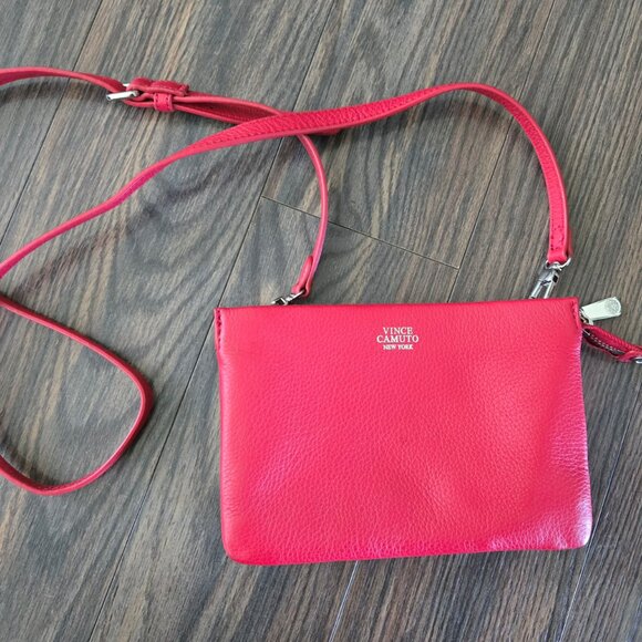 VINCE CAMUTO Genuine Pebbled Leather Red Wallet Crossbody NWOT - Picture 1 of 9